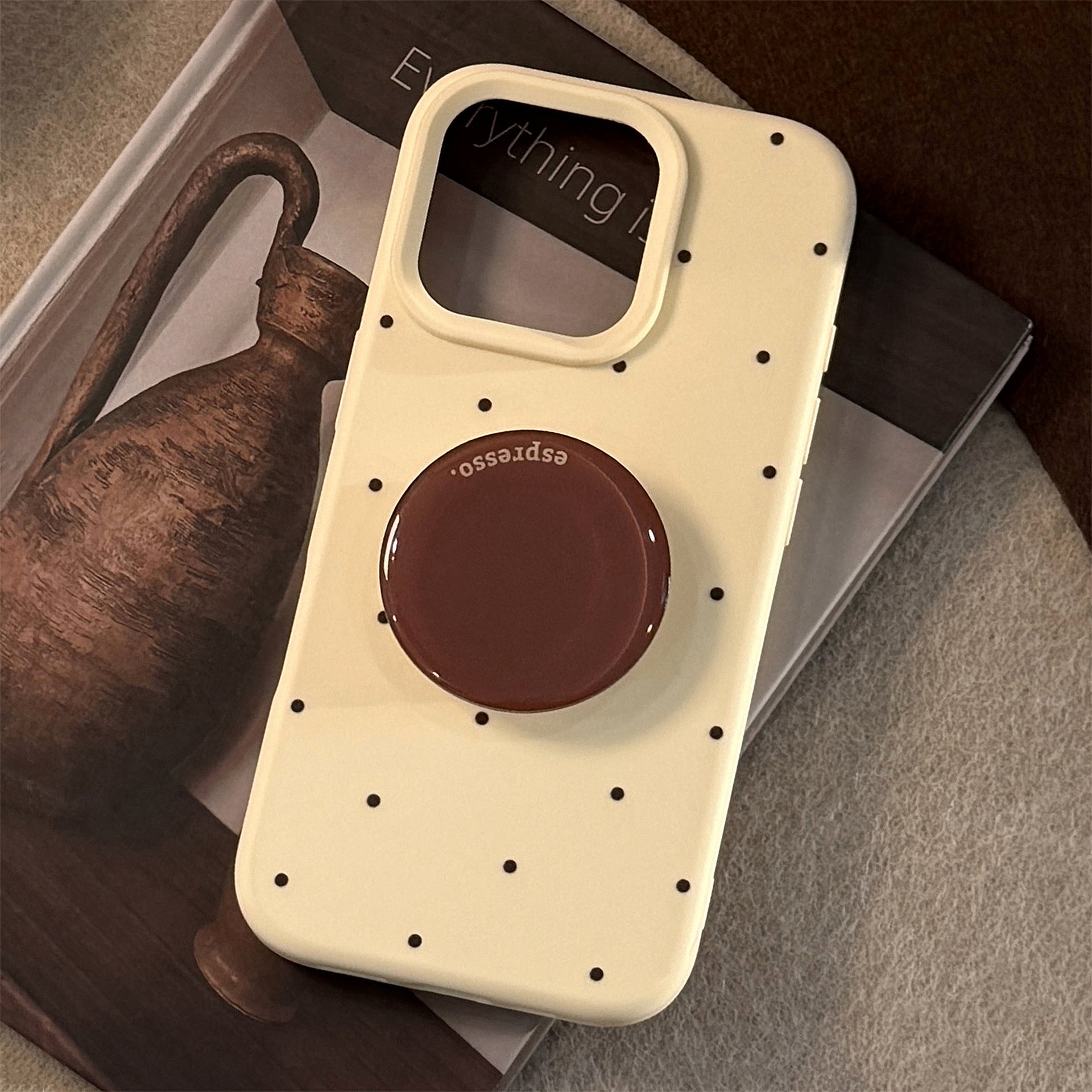 Pebble Grip Phone Case with popsocket